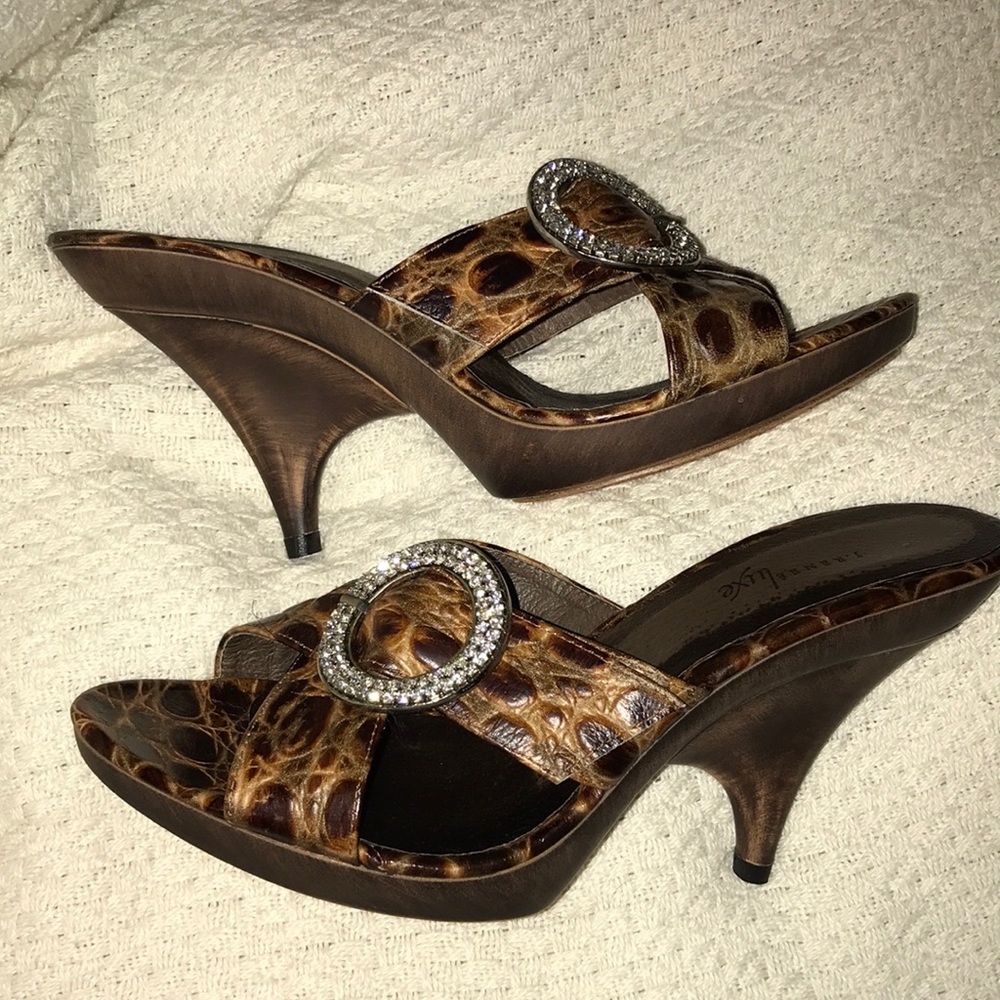 J. Renée Luxe Brown Croco leather heels 8M new